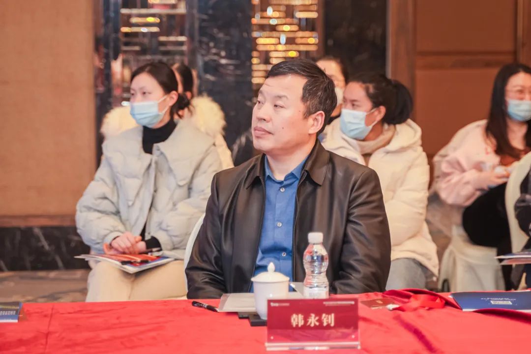 江苏省首台！南京爱尔眼科医院引入干眼治疗新技术(图17)